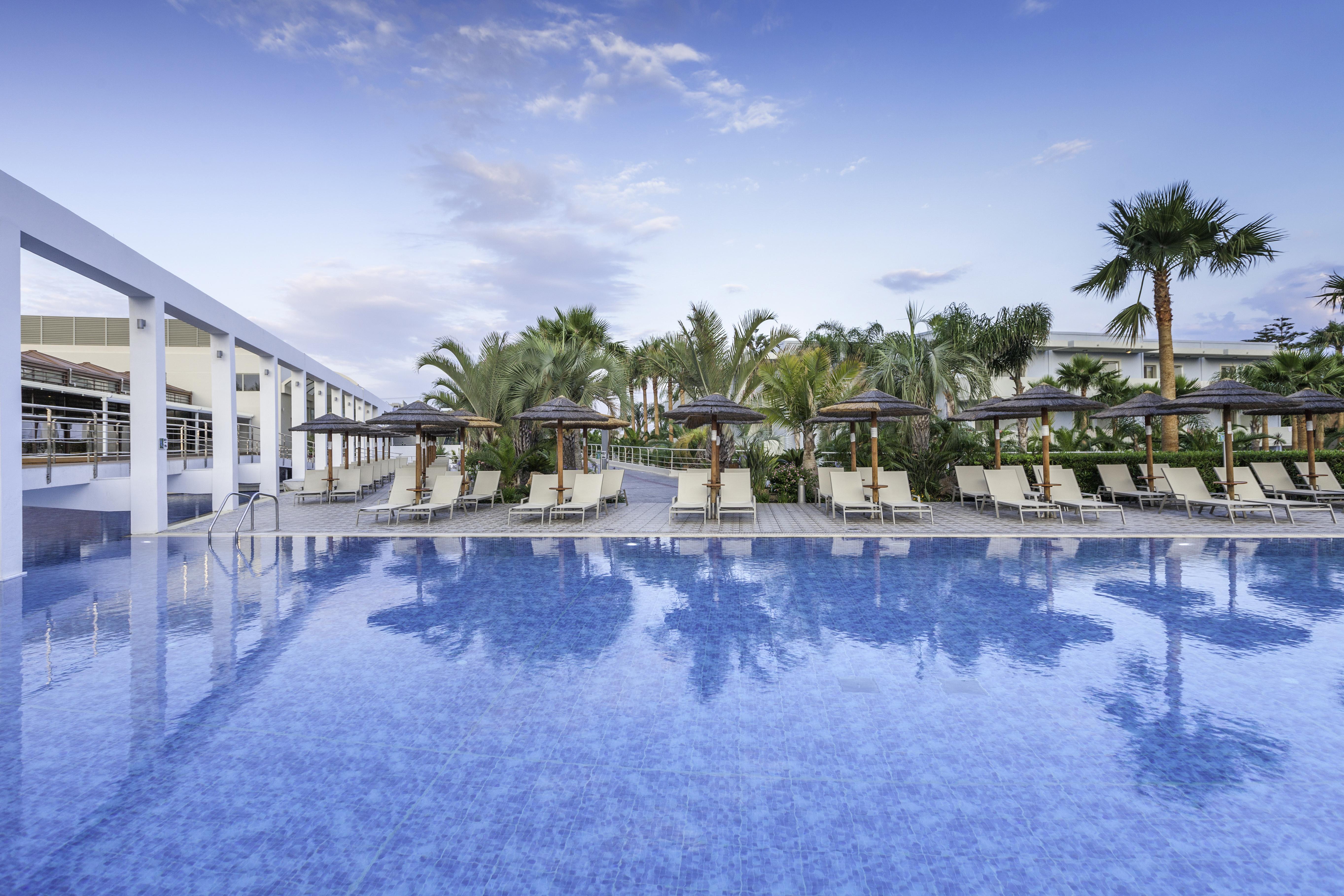 Blue Lagoon Resort Lambi  Екстериор снимка
